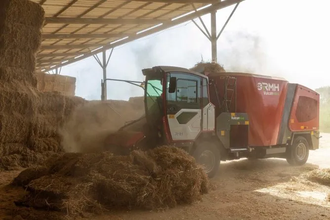 Režim ECO - RMH Agri – krmné míchací vozy pro moderní farmy