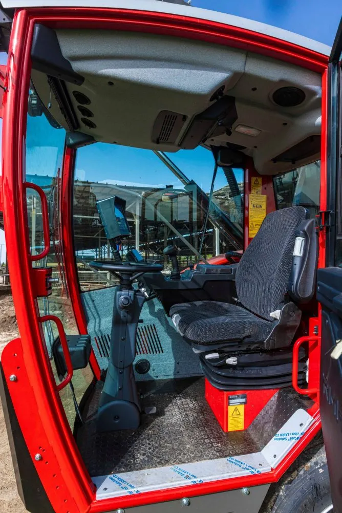 Jednoduchá obsluha - RMH Agri – krmné míchací vozy pro moderní farmy