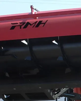 O nás - RMH Agri – krmné míchací vozy pro moderní farmy