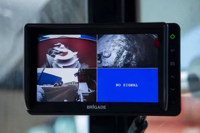 Jednoduchá obsluha - RMH Agri – krmné míchací vozy pro moderní farmy